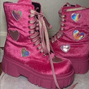 Club Exx Feel My Heartbeat Fuzzy Boot- PINK size 9